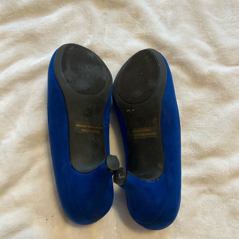 Heels - Picture 4 of 4